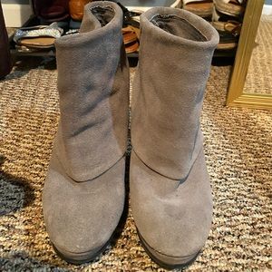 Steve Madden fold over booties